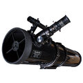 Телескоп Sky-Watcher BK 1309EQ2: окуляр, линза Барлоу и искатель, установленные на телескоп